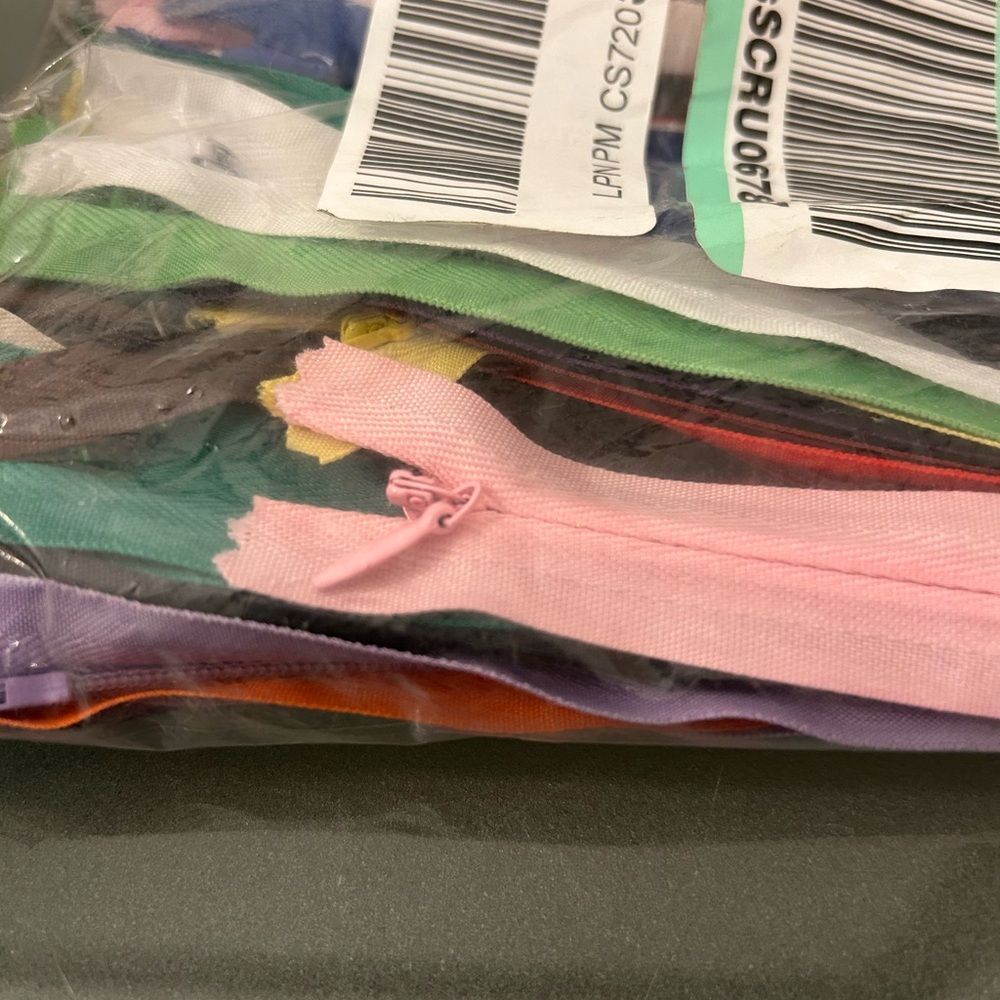 Colorful Assorted Zippers Pack - Picture 4 of 4